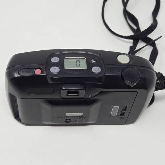 PENTAX IQZOOM EZY AUTOFOCUS 35MM CAMERA 38MM-70MM BLACK LENS TESTED NEW BATTERY - Picture 3 of 8